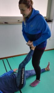 Esercizio assistito per prevenire i dolori al ginocchio